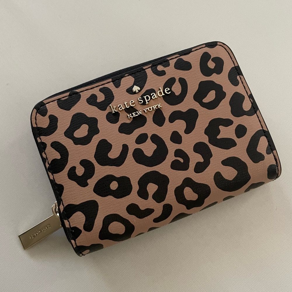 Kate Spade Darcy Graphic Leopard Wallet